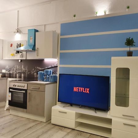 Central Lichtenberger Apartment For 6 People برلين المظهر الخارجي الصورة