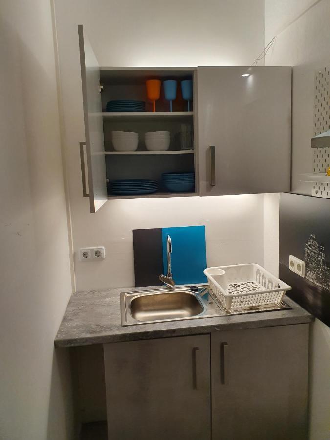 Central Lichtenberger Apartment For 6 People برلين المظهر الخارجي الصورة