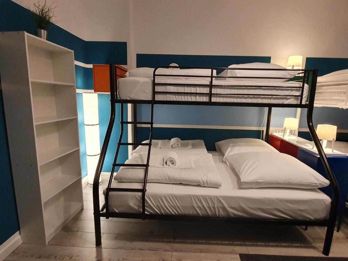 Central Lichtenberger Apartment For 6 People برلين المظهر الخارجي الصورة