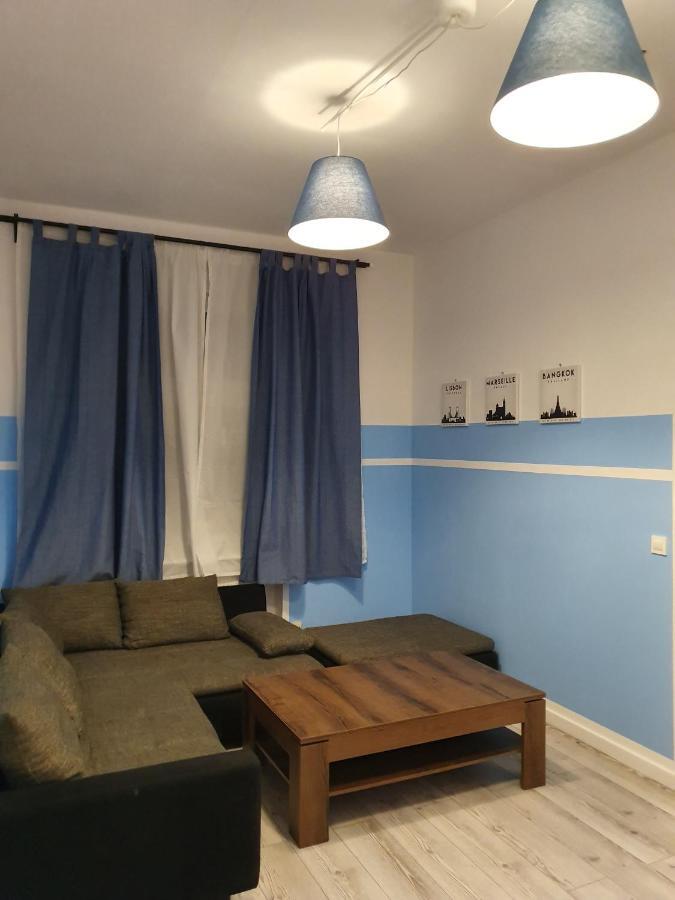Central Lichtenberger Apartment For 6 People برلين المظهر الخارجي الصورة
