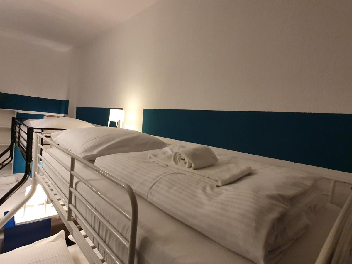 Central Lichtenberger Apartment For 6 People برلين المظهر الخارجي الصورة