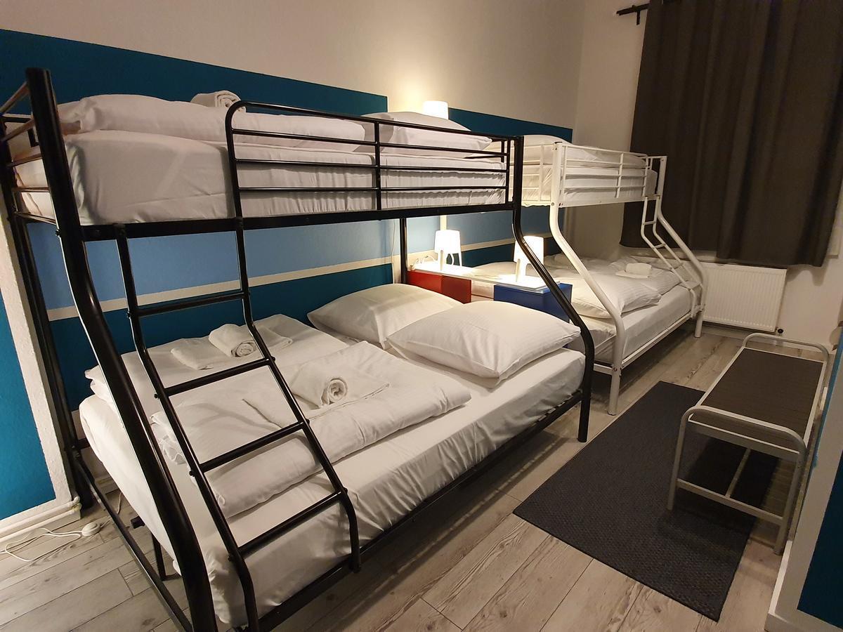Central Lichtenberger Apartment For 6 People برلين المظهر الخارجي الصورة